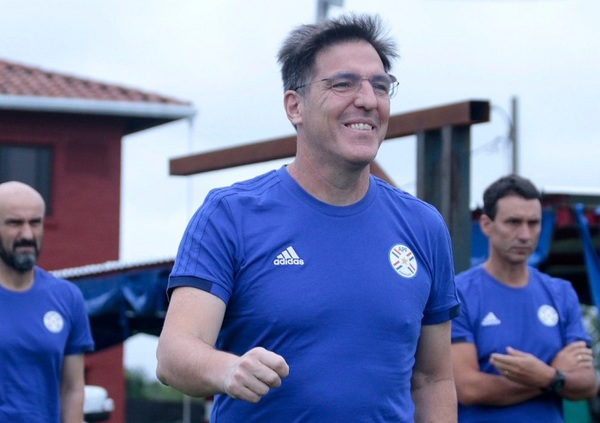 Berizzo selecciona a seis jugadores locales para amistosos