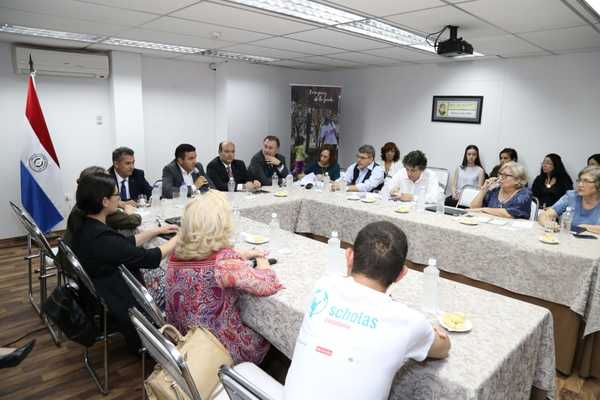 Ultiman detalles para las audiencias públicas del Plan de Educación 2030 - ADN Paraguayo