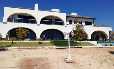 HOY / Rapiñaron dinero, joyas y hasta  baños de Cucho: la Fiscalía se  anota entre los "yo no fuí"