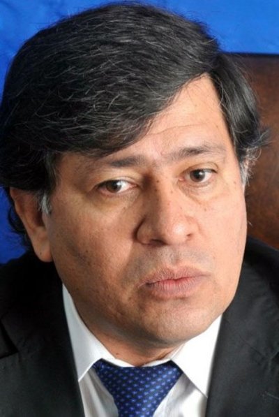 En 10 meses, comprarán 147.000 litros de agua mineral - Edicion Impresa - ABC Color