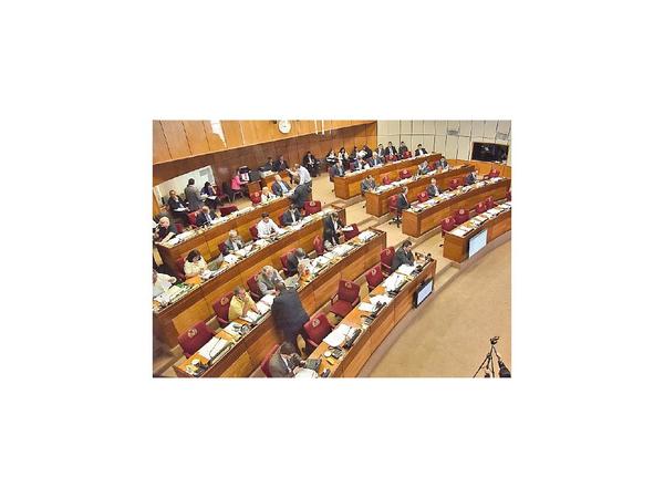 Itaipú: Senado crea comisión nacional para negociaciones