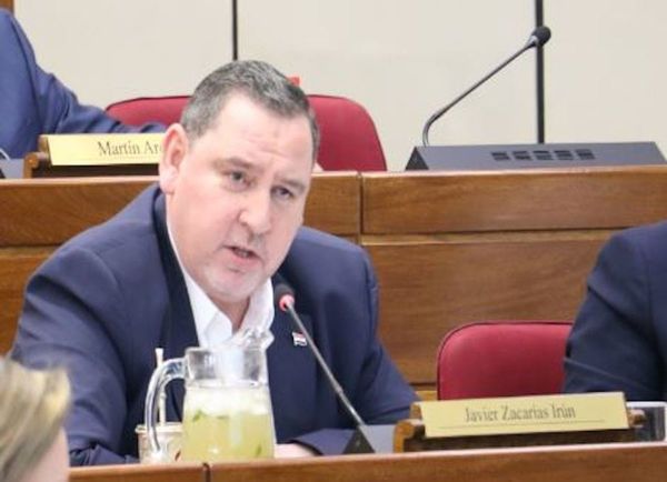 Senado baja el pulgar a Zacarías I.