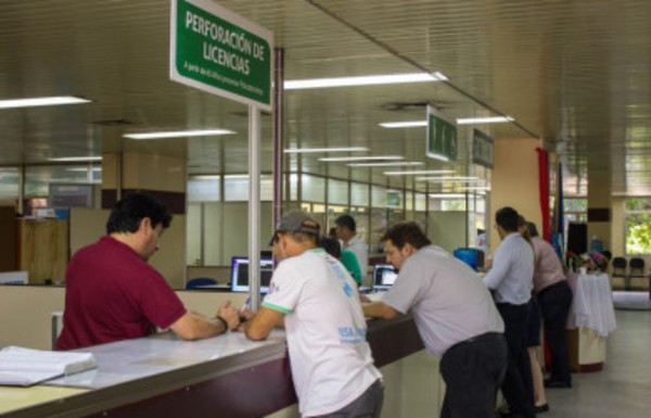 En mayo vencen licencias de conducir en Asunción - Radio 1000 AM