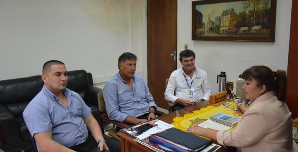 Proyectan alianza para capacitar a jóvenes en rubros del área de servicios | .::Agencia IP::.