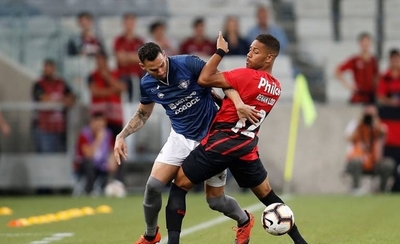 HOY / Paranaense golea al Wilstermann y avanza al segundo lugar del Grupo G