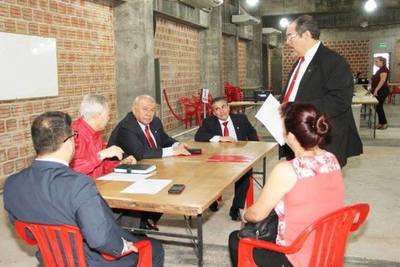 Oficialmente el TEP habilita a siete precandidatos para comicios de ANR