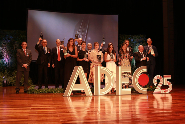 Grupo Kress, obtiene el galardón empresa del año en los Premios Adec - ADN Paraguayo