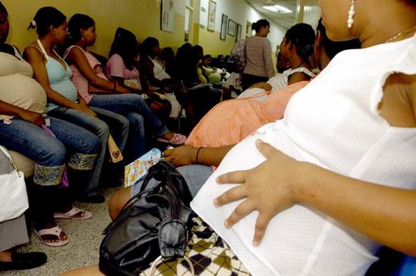 Concretan segundo traslado de embarazadas para mejor chequeo - ADN Paraguayo