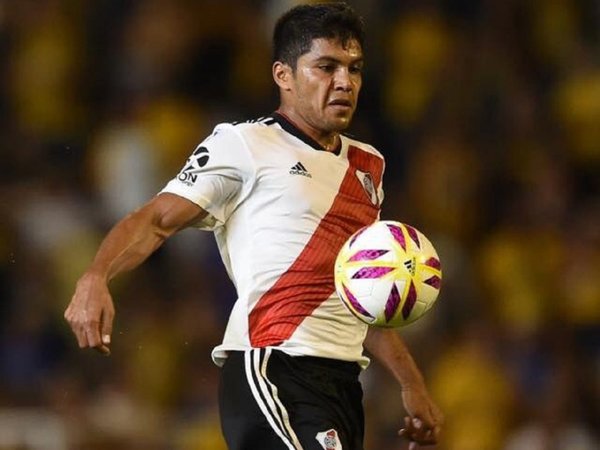 River Plate pedirá la desconvocatoria de Robert Rojas