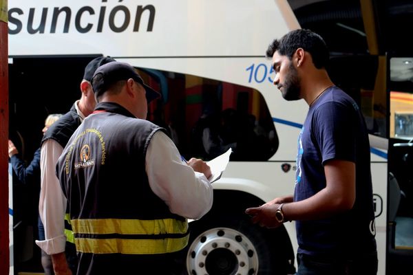 Transporte público: Firman acuerdo para atender quejas de usuarios