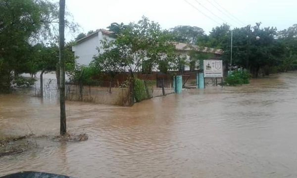 Desborde de arroyo causa estragos en Eusebio Ayala - Nacionales - ABC Color