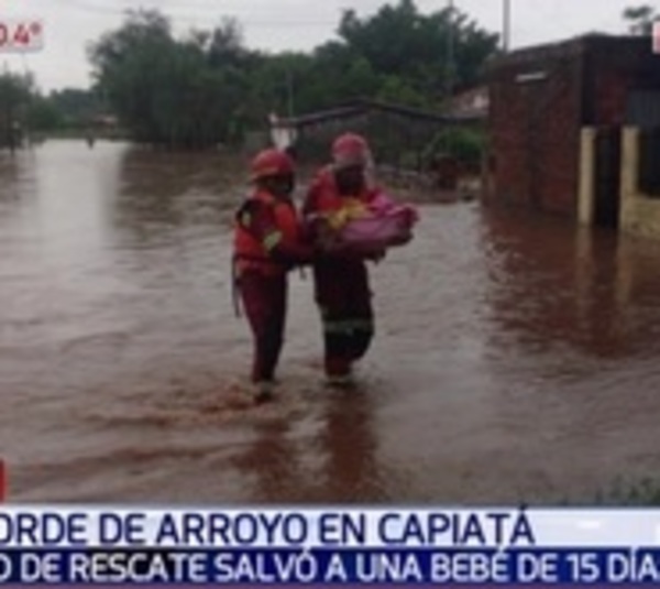 Bomberos rescatan a bebé de 15 días tras desborde de arroyo - Paraguay.com