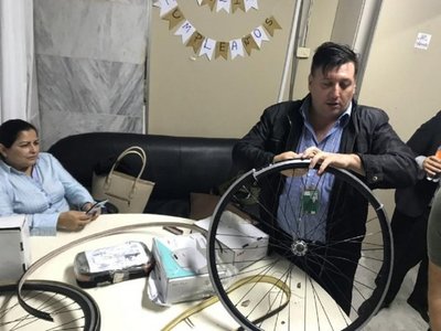 Hallan cocaína en ruedas de bicicleta con destino a España