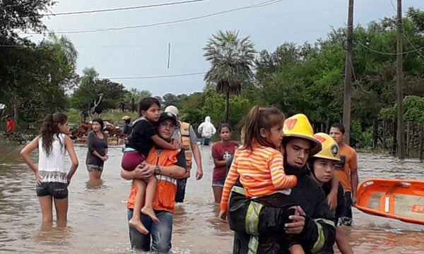 Asistencia en zonas afectadas por intensas lluvias