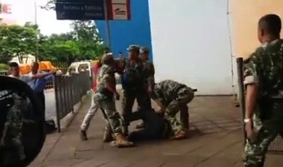 Un sarambi se armó en la zona primaria de CDE