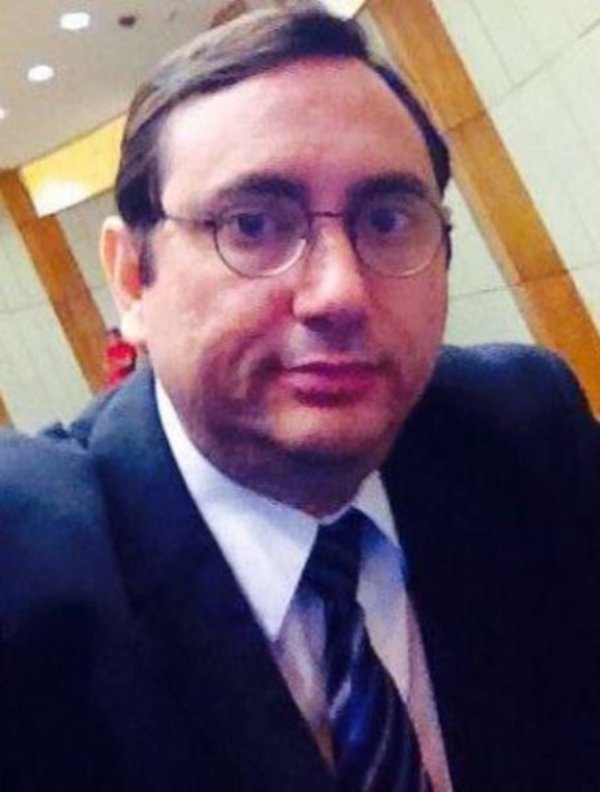 Aumentazo para asesor del senador Amarilla - Edicion Impresa - ABC Color