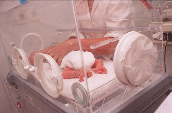 Sector público solo tiene 300 camas de terapia - Edicion Impresa - ABC Color