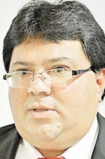 Concejales “blanquean” al exgobernador del Alto Chaco - Edicion Impresa - ABC Color
