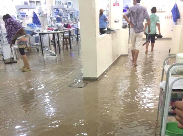 Hospitales de Calle’i y Villa Hayes quedaron inundados ayer