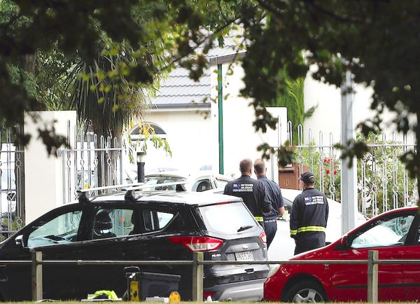 Atacan mezquitas, matan a 49 personas y dejan heridos