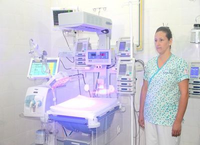 En busca de UTI, un bebé se salvó y otro murió