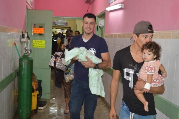 Desborde de los raudales dejó bajo agua hospital de San Lorenzo - ADN Paraguayo