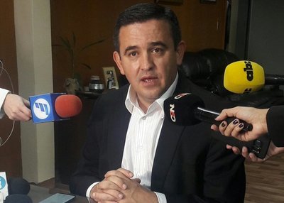 Nadie entrará al MEC sin pasar por un concurso, según Petta - ADN Paraguayo