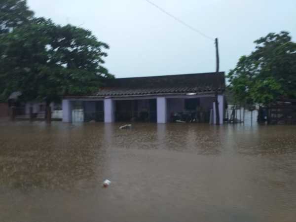 Paso Barreto queda aislada tras intensas lluvias