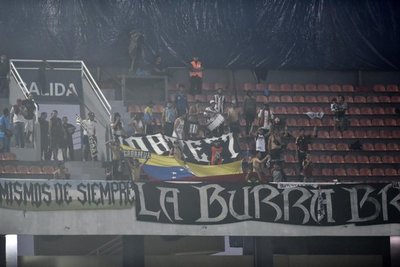 Piden ayuda para hinchas del Zamora que se quedaron en Paraguay - Nacionales - ABC Color