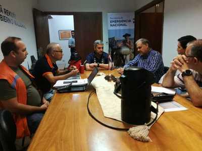 Mario Abdo verifica asistencia a damnificados por lluvias » Ñanduti