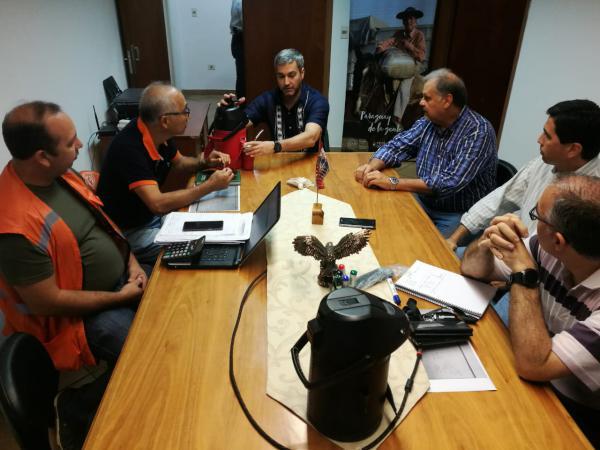 Mandatario visitó la SEN para interiorizarse de asistencia a familias afectadas por últimas lluvias