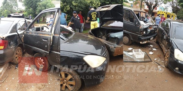CUÁDRUPLE CHOQUE EN EL CENTRO DE MARÍA AUXILIADORA.