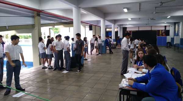 Estudiantes ponen en práctica preceptos democráticos - ADN Paraguayo