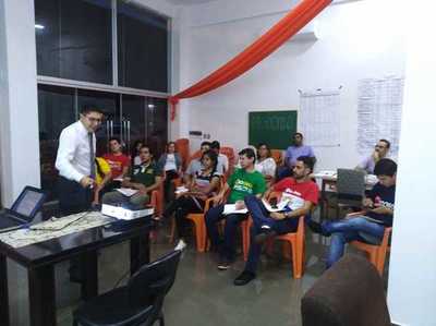 Capacitación de cara a las internas simultáneas - ADN Paraguayo