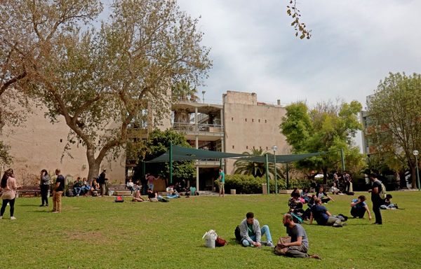 Alianzas, como la de la Universidad Hebrea, son auspiciosas al país
