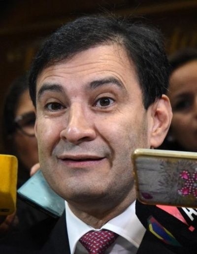 Oficialismo define postura sobre contralor y Corte - Edicion Impresa - ABC Color