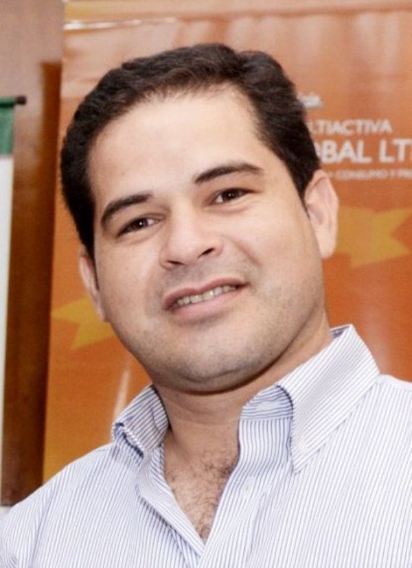 Venta del puerto de Concepción es el telón de fondo contra periodista - Edicion Impresa - ABC Color