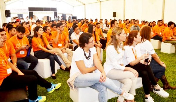 Foro de la Juventud pide más espacios de decisión - Edicion Impresa - ABC Color