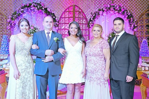 Nicole Annette Heyn Acosta - Edicion Impresa - ABC Color