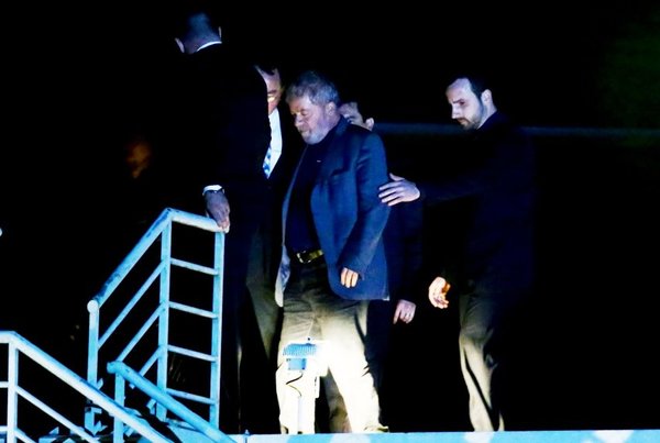 Lava Jato, enredada en los laberintos del poder - Edicion Impresa - ABC Color