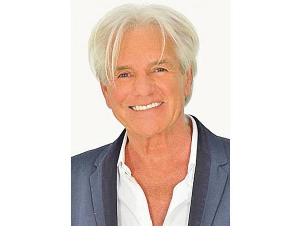 Denis cumple 70 años y “consolida mejoría”