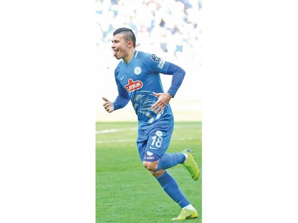 Goles guaraníes en Turquía y México