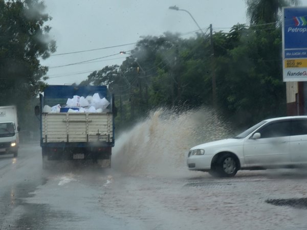 Persistirán lluvias y tormentas en varios puntos del país