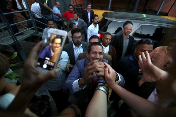 Guaidó prepara movilización hacia el Palacio de Gobierno | Paraguay en Noticias