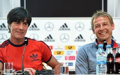 HOY / Klinsmann califica de "explosiva" la situación de Löw
