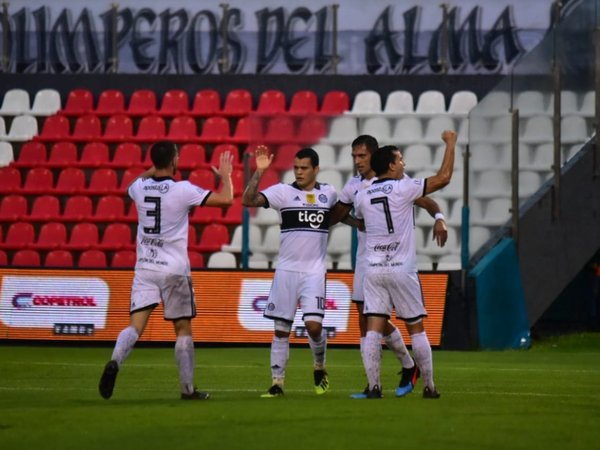 Olimpia destroza a Guaraní en Sajonia