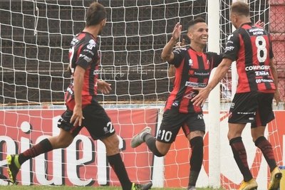 Omondoro Defensa, y Racing está cerca