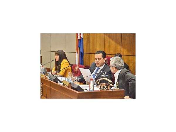 Comisión Messer aguarda que Cartes acuda a declarar hoy