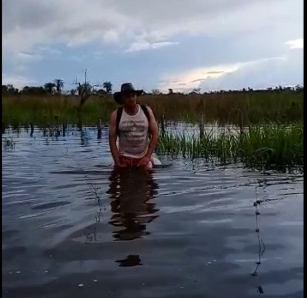 En Puentesiño nadan para salir a la ruta