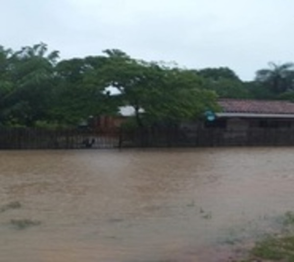 Concepción: Lluvias aíslan al distrito de Paso Barreto - Paraguay.com